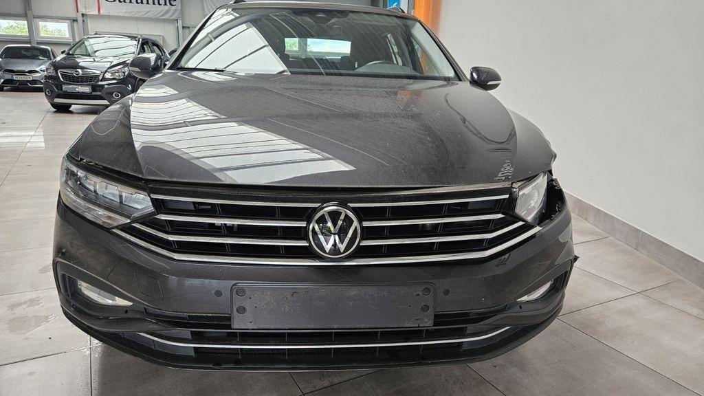 VW Passat Variant Business Navi Memory Kamera LED