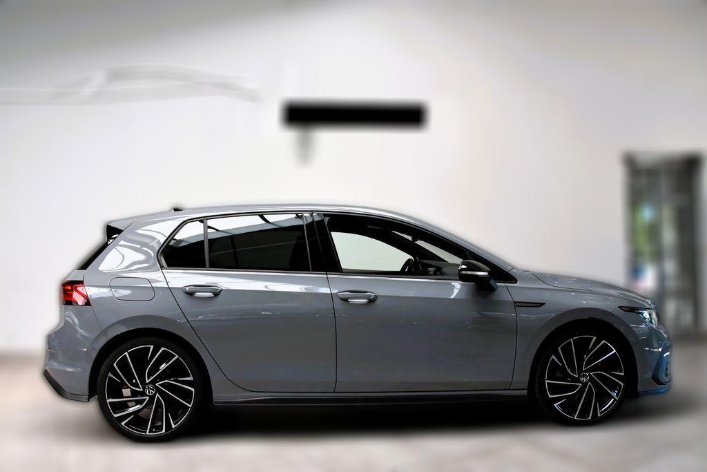 Volkswagen Golf 8 GTD IQ LED Pano HeadUp HarmKard AHK