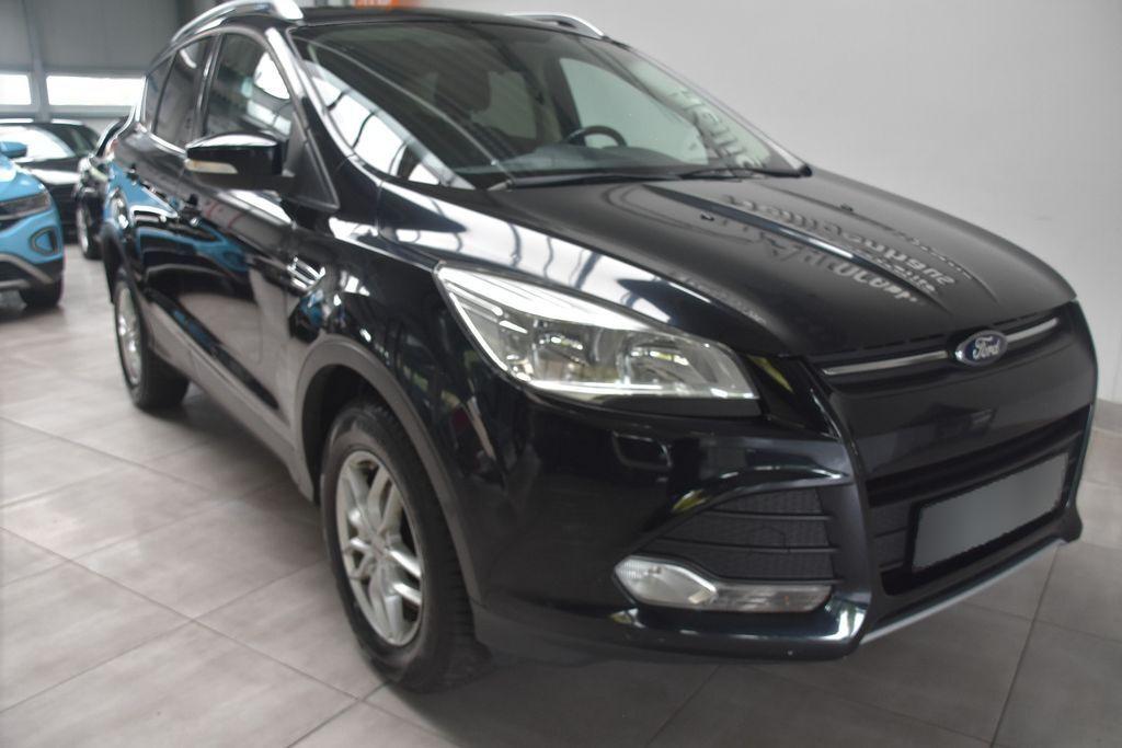 Ford Kuga Paket Plus Navi Parkpilot Austauschgetriebe
