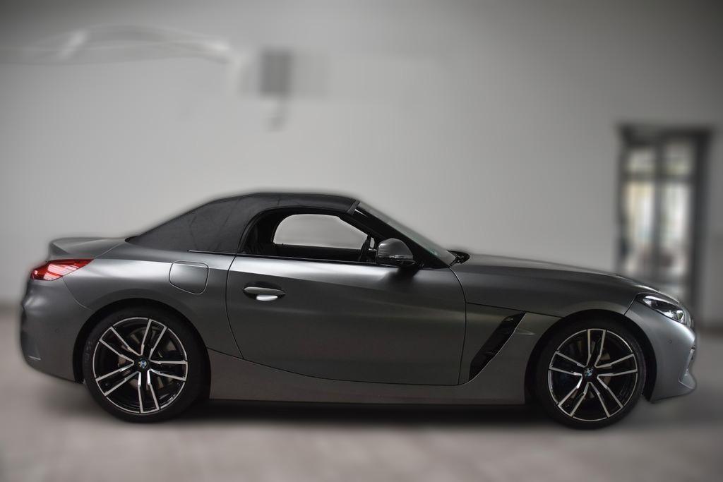 BMW Z4 sDrive 30i M LED Navi Kamera Leder HarKardon