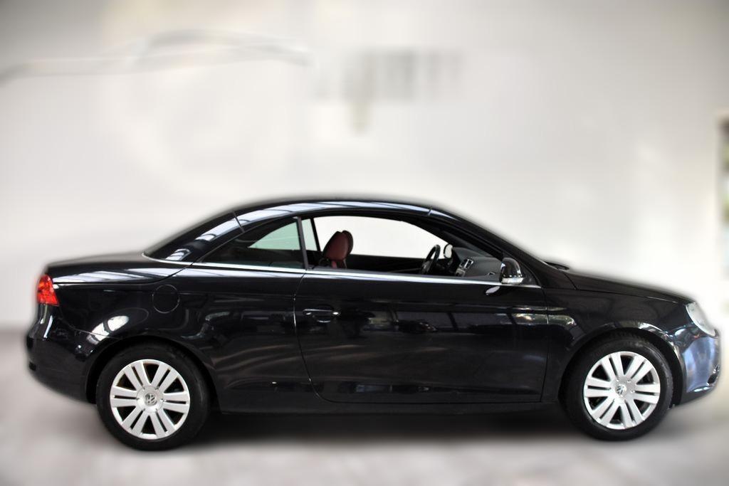 Volkswagen Eos 2.0FSI Leder Schiebedach  Bi-Xenon WLAN SHZ